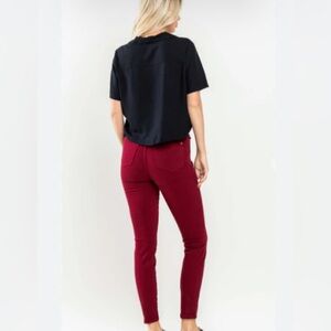 Judy Blue Women's Skinny Jeans in Burgundy